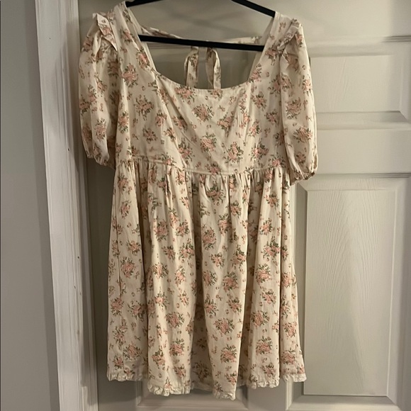 Altar'd State Dresses & Skirts - Altar'd State Cream Tan Puff Sleeve Sundress